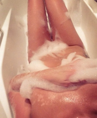 Сексуальная и искусная леди ждет своего рыцаря для сладкого расслабления и наслаждения. Готова развлечь тебя до утра. Звони, не стесняйся! 4870, 23 года